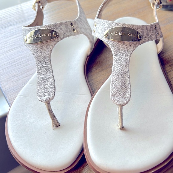 Michel Kors sandals - Picture 1 of 8